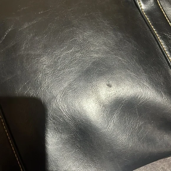 Buxton please check all picture of condition - Picture 11 of 17